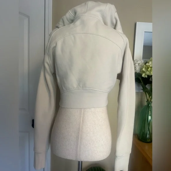 Lululemon Scuba Full-Zip Cropped Hoodie in Bone size 4 - Picture 8 of 9